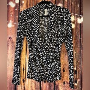 Elegant Black and White Women's Blouse